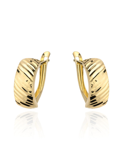 Kolczyki złote zdobione diamentowaniem na angielskim zapięciu (Gramatura: 1.45)