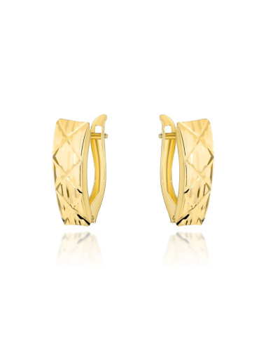 Kolczyki złote z diamentowaniem w kształcie rombów (Gramatura: 1.41)