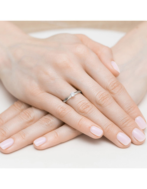 PIERŚCIONEK W484 0,15CT