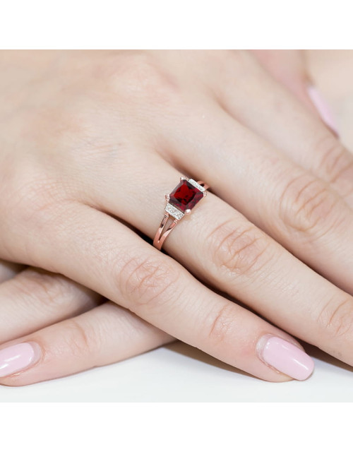 Pierscionek W0103-GRANAT