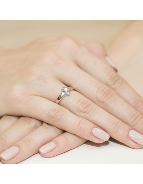 Pierscionek W155- 0,12ct