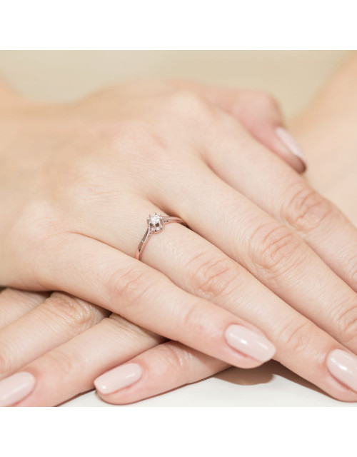 Pierscionek W209-0,08ct