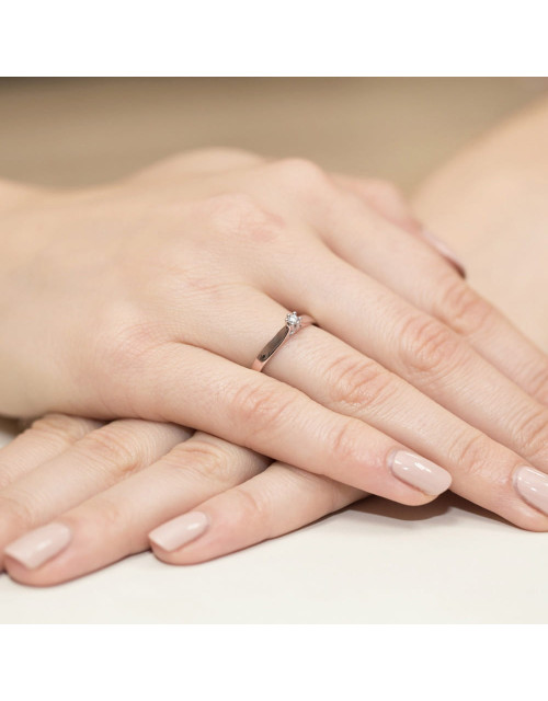 Pierscionek W222-0,04ct