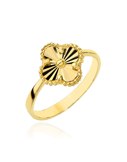 Pierścionek złoty z diamentowaną koniczynką (Rozmiar pr. 585: 11 Gramatura: 1.51)