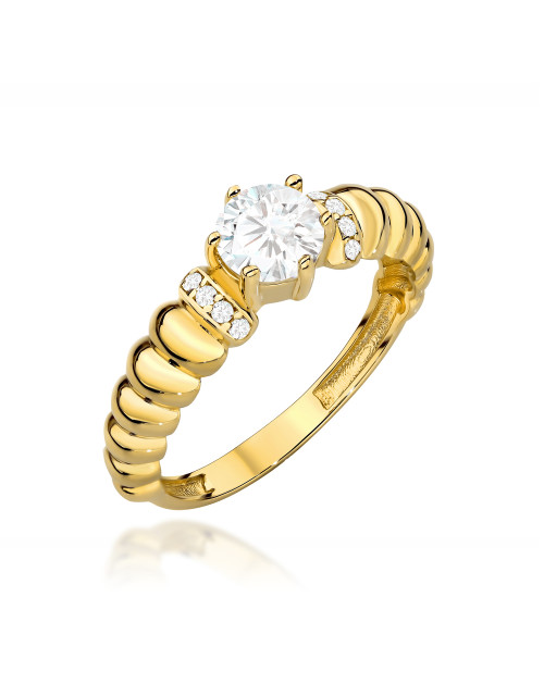 Pierścionek złoty żłobiony z centralną cyrkonią (Rozmiar pr. 585: 15 Gramatura: 2.29)