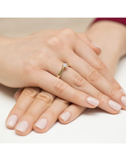 Pierscionek W429 0,05ct